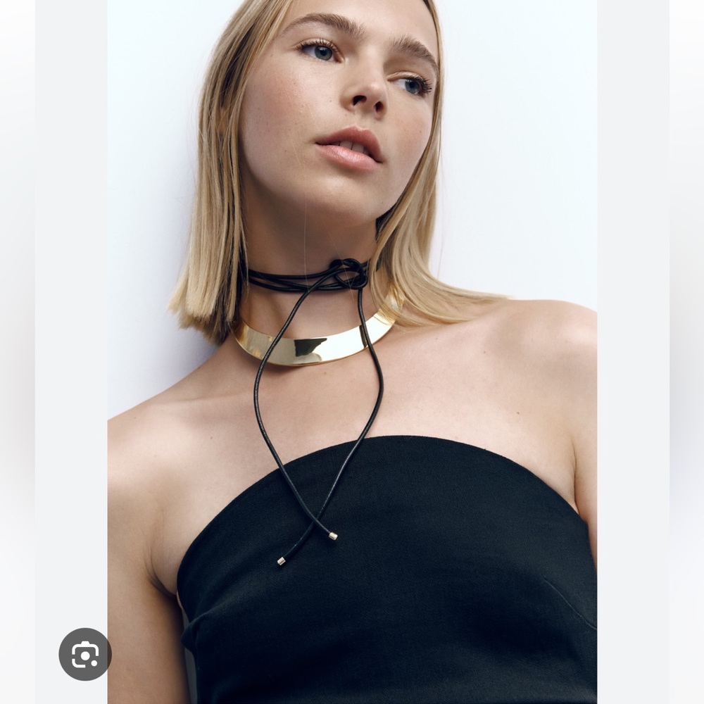 Zara LEATHER CORD NECKLACE WITH PLAQUE